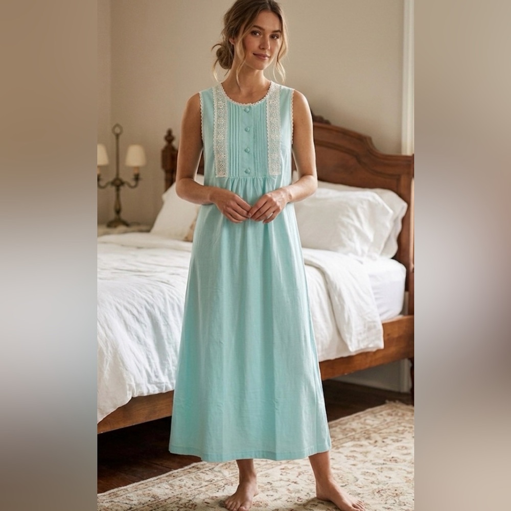 Vintage Gossard Artemis Aqua Blue Lace Pintuck‎ Maxi Nightgown 5244 Small USA